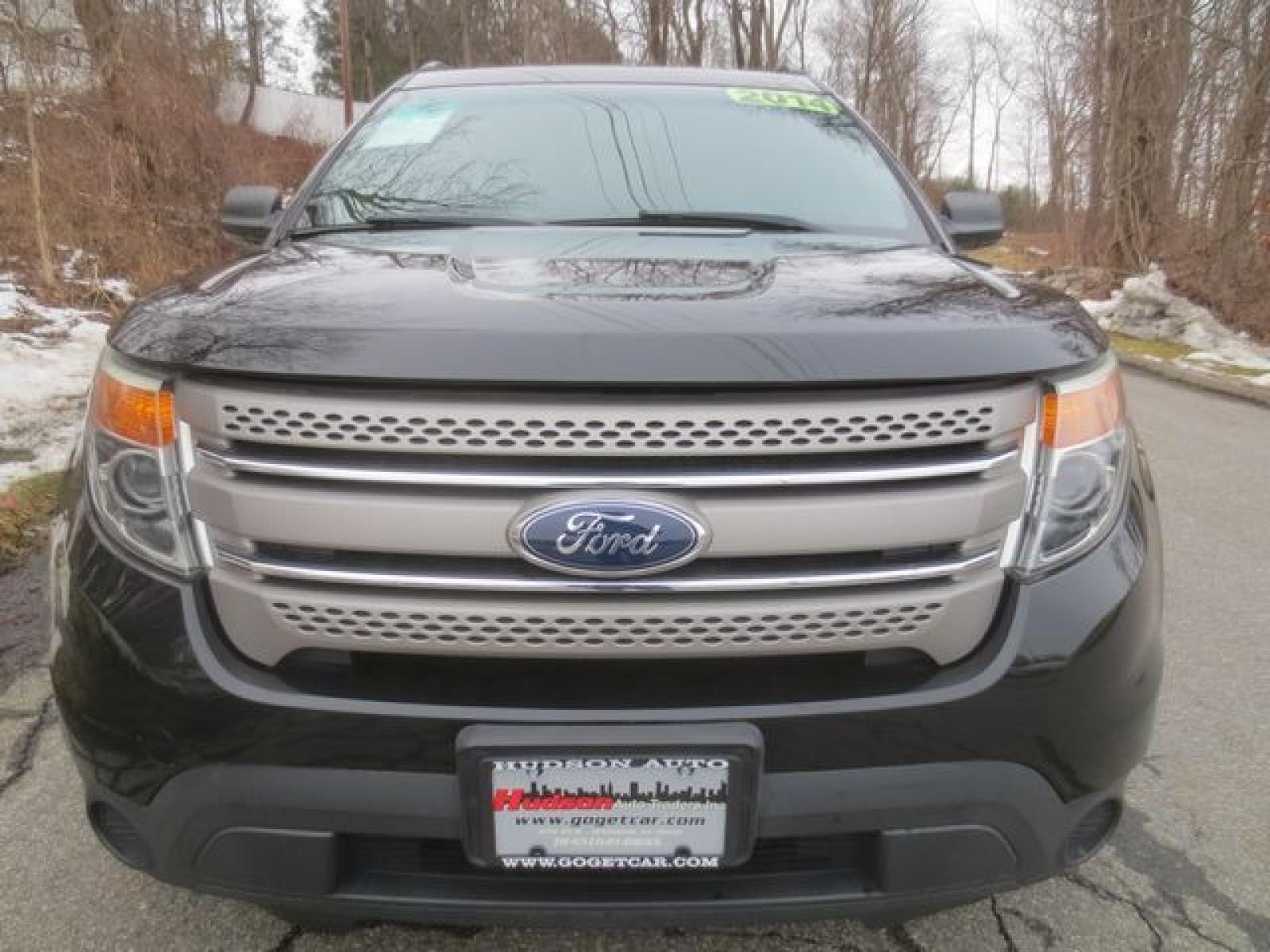 2014 Black /Gray Ford Explorer (1FM5K8B82EG) with an 3.5L V6 DOHC 24V engine, Automatic transmission, located at 270 US Route 6, Mahopac, NY, 10541, (845) 621-0895, 41.349022, -73.755280 - Photo #2